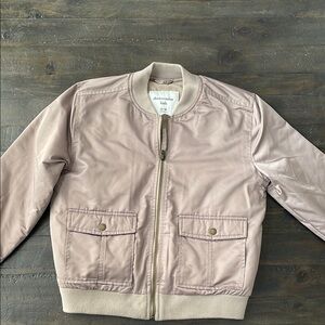 Abercrombie & Fitch Kids Puffer Jacket in Light Pink
